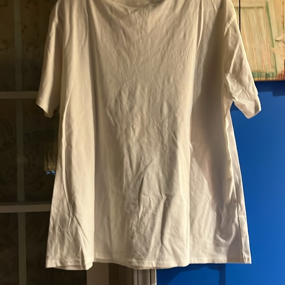T-shirt size lg says NewYork Montauk bnwt - Picture 3 of 3